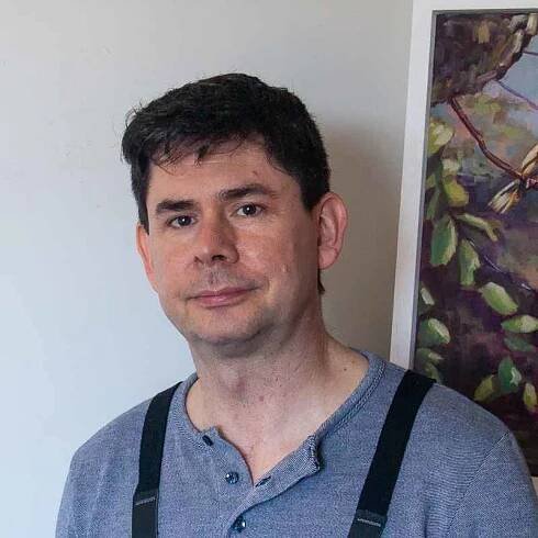 Profile photo of the artist in the studio
