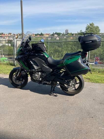 Kawasaki VERSYS 1000 SE + Grand Tourer 2021 - REZERVACE
