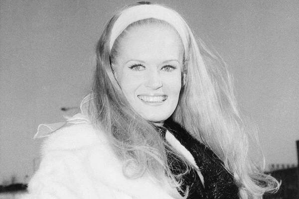 Lynn Anderson and Her 'Rose Garden' Tune Is Still on Our Minds