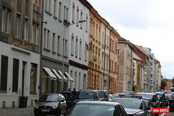 V Houškově ulici došlo k úniku plynu! Dům byl evakuován! - FOTKY - QAP.cz