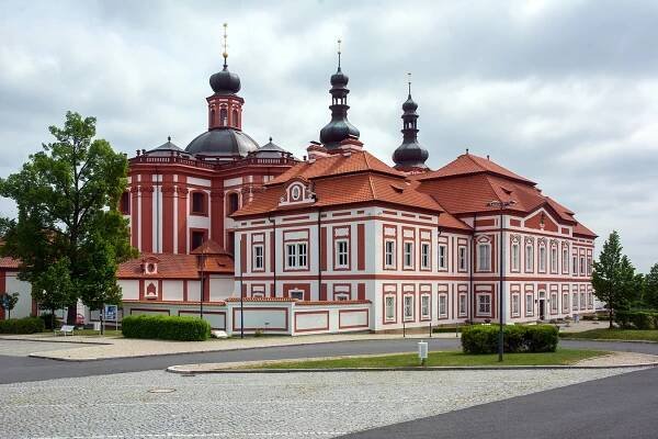 Mariánský Týnice - celkový pohled na areál proboštství