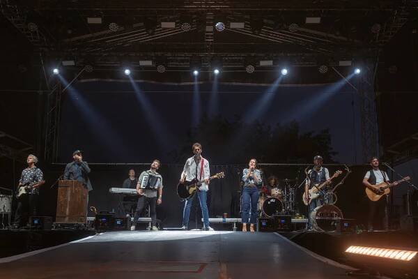 Výrava zažila poslední letošní koncert kapely Kryštof pod širým nebem i návrat Jelena | Pardubice ŽIVĚ