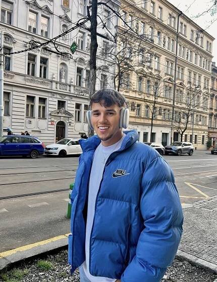 Má Michálek novou partnerku? Její totožnost lidé zjistili díky šatům a nehtům