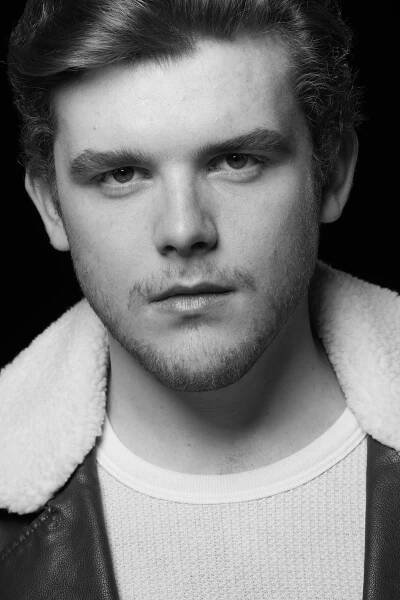 Sean Ryan Fox herec