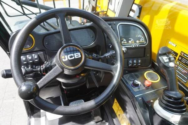 Teleskopické nakladače JCB 525-60T5 / 2022 / 860 MTH! / joystick