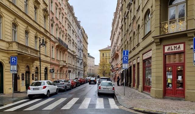 Kompletně vybavený byt 1+kk k dlouhodobému pronájmu, Valentýnská 7, Staré Město, Praha 1 - Realitní makléř pro Prahu a okolí