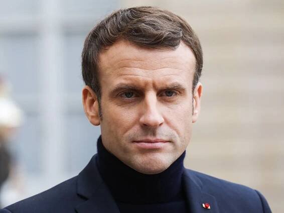 What’s Emmanuel Macron’s Turtleneck Trying to Say?