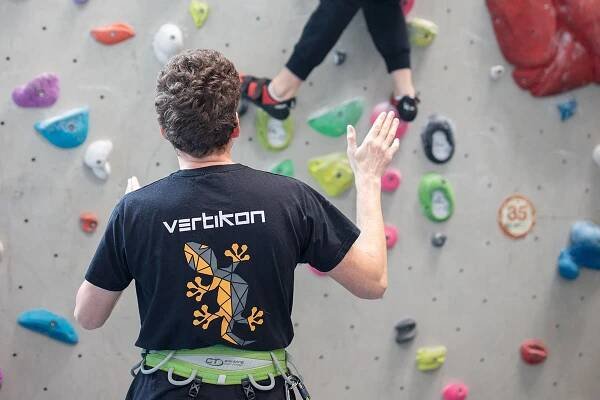 Zkušební lekce s instruktorem - Lezecké centrum Vertikon - Singing rock Zlín