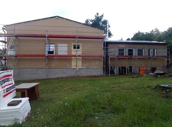 Zateplení fasády MŠ Nepomuk- Dvorec, 07-08/2021 | SENCO CHALOUPEK s.r.o.