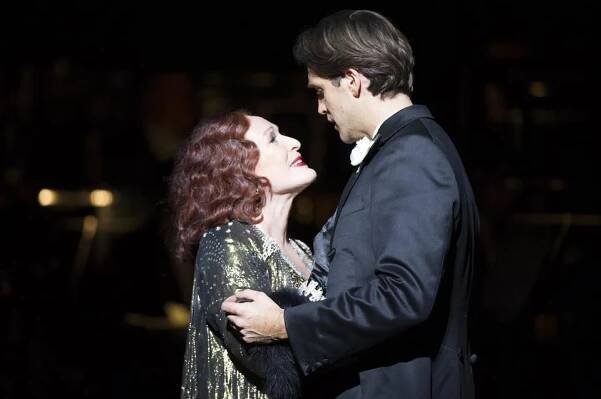 Glenn Close a Michael Xavier