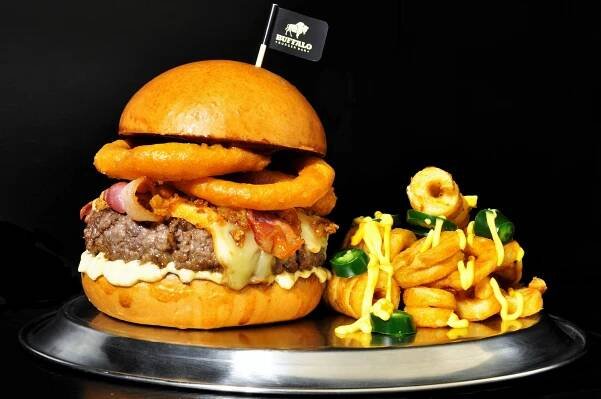 Buffalo burger bar, Plzeň, Dominikánská 3 | hunger.cz