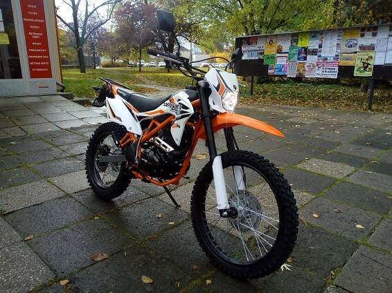 pitbike Mikilon Defender 250 RR, Barevná možnost oranžová