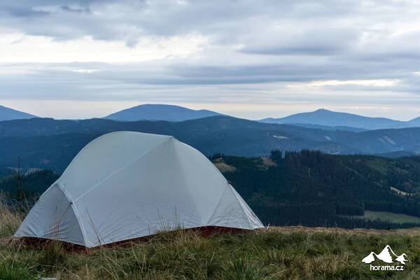 Podzimní putování se stanem po hřebenech Javorníků a Vsetínských vrchů | Horama