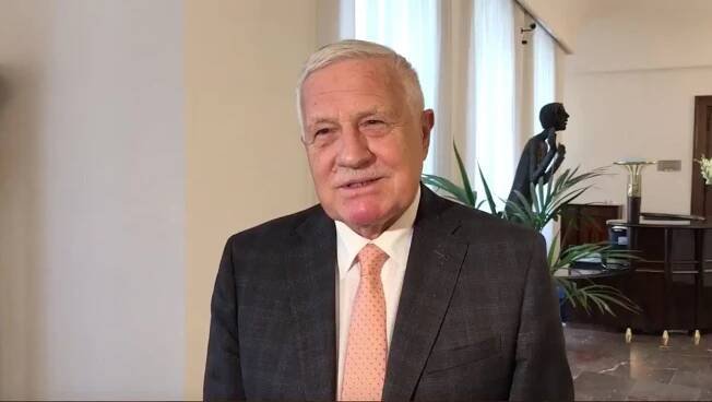 Devadesátá léta byla nejúspěšnější dekádou této země, tvrdí Václav Klaus