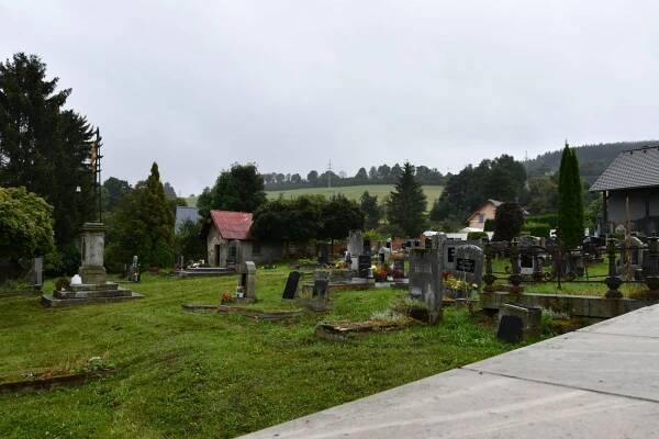 Jeřmanice | Detail des Friedhofs | Databáze historických hřbitovů