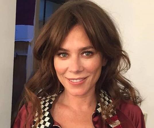 Anna Friel Biography - Facts, Childhood, Family Life & Achievements