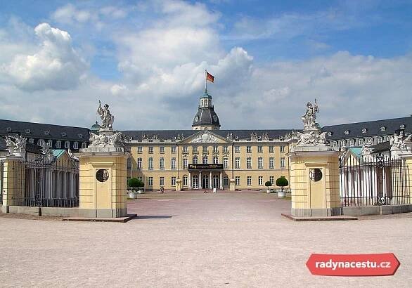 Karlsruhe: město s půdorysem vějíře | Magazín Radynacestu.cz
