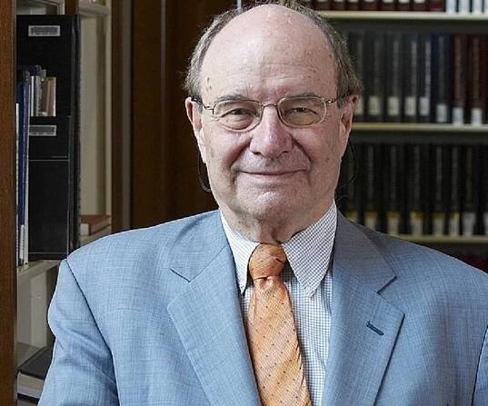 Walter Gilbert Biography - Childhood, Life Achievements & Timeline