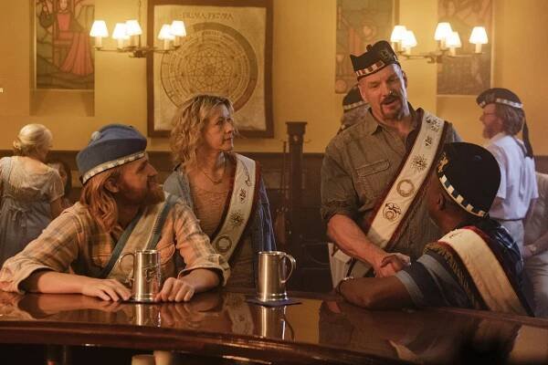 Lodge 49 - Paradise - Z filmu - Wyatt Russell, Linda Emond, Eric Allan Kramer