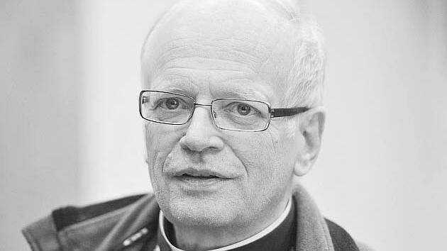 Pohřeb biskupa Lobkowicze: dnes loučení pro veřejnost, v sobotu bude pohřeb