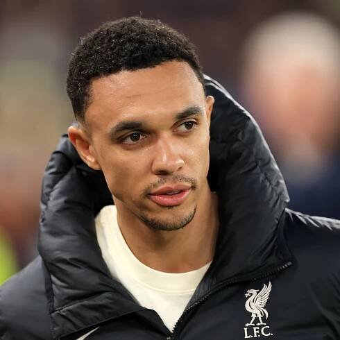 Andy Robertson reveals Trent Alexander-Arnold’s ‘head is not great’ over Liverpool absence