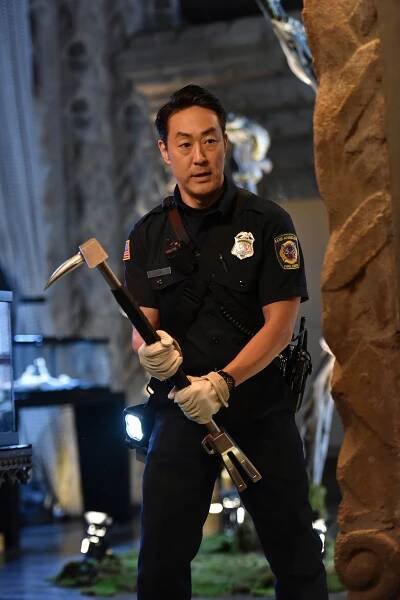 Záchranáři L. A. - Pilot - Z filmu - Kenneth Choi