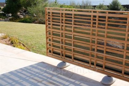 SPOINT | Zahradní paraván Woodland, Barlow Tyrie, 228x133 cm, teak, textilen - Distributor zahradního nábytku a slunečníků