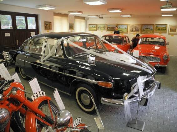 Muzeum historických vozidel foto 6