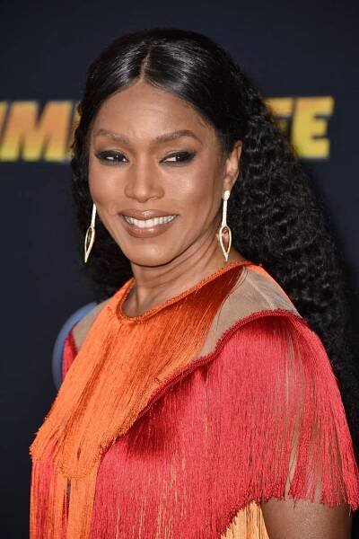 Angela Bassett Black Actress Wallpaper