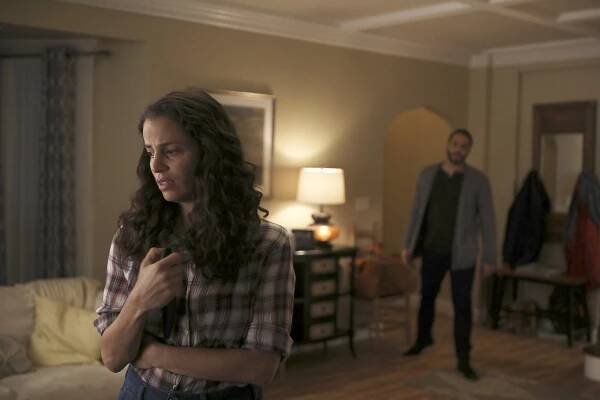 Manifest - Season 1 - Navazující lety - Z filmu - Athena Karkanis