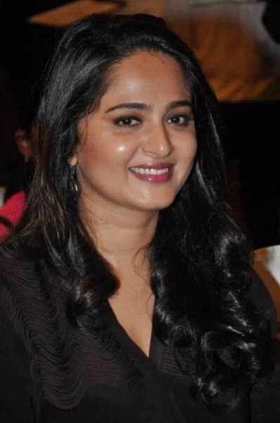 Anushka Photos Bahubali 2