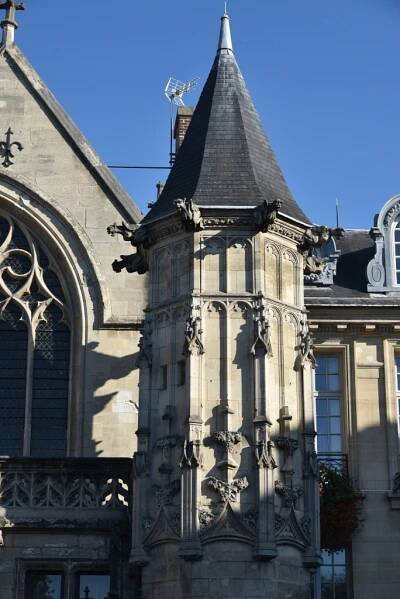 Saint Quentin 1 – Nel Finberg's Travels