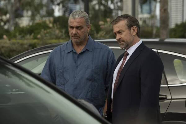 Ray Stevenson, Grant Bowler - Reef Break - Dream Lover - Z filmu