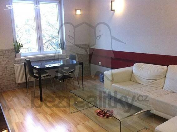 Pronájem bytu 2+1 50 m², Středová, Rychvald