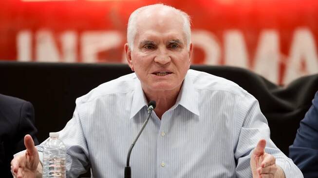 Ethics Panel Rebukes Congressman for Wife’s Stock Trade in Firm He Helped