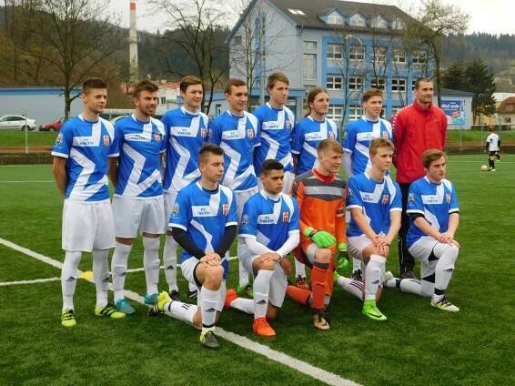 Ze zlatého archívu valašského fotbalu - Martin Nikolén hraje z druhé strany Syrákova a vychovává vsetínské žáky | Rozhovory