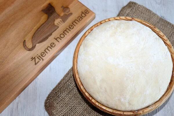 Domácí těsto na pizzu | Žijeme homemade