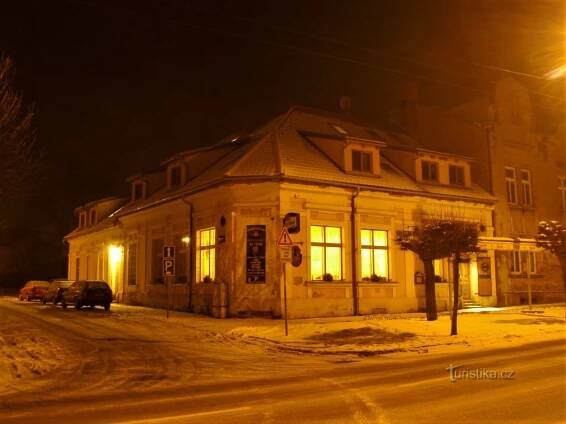 Restaurace U Růže (Hradec Králové, 3.1.2011)
