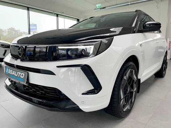 Opel Grandland GSe Plug-in Hybrid 4x4 AT