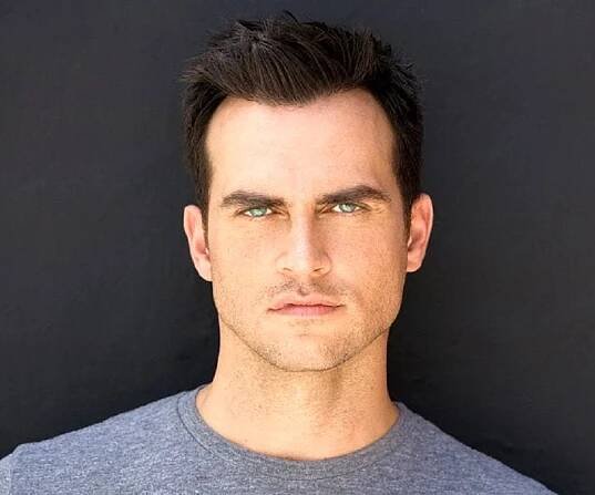 Cheyenne Jackson Biography - Facts, Childhood, Family Life & Achievements