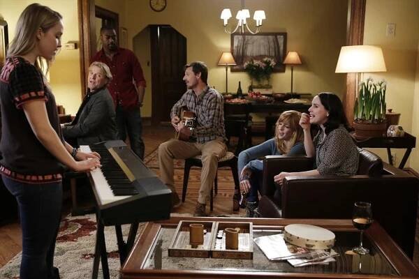 The Black Box, from left: Siobhan Williams, David Rasche, David Ajala, David Chisum, Kelly Reilly, Laura Fraser, 'Sing Like Me', Season 1, Ep. #9, 07/03/2014, ©ABC