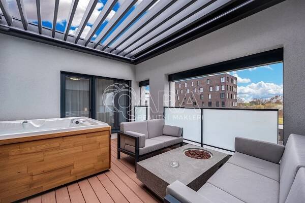 5+kk, Benešova, Praha, 160 m2