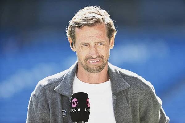 Peter Crouch opäť bavil fanúšikov: Zastavil živé vysielanie
