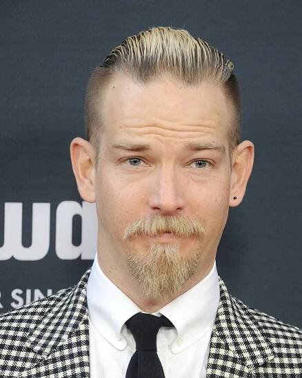 Sean Brosnan arrives at the premiere of The Weinstein Company's 