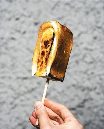 Crème Brûlèe ice cream sandwich with Toasted Marshmallow on top
