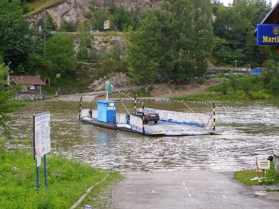 Soubor:Nezbudská lúčka, přívoz.jpg