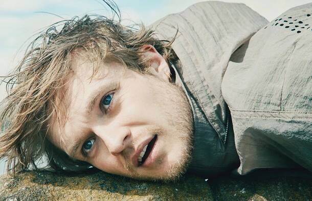 Tom Glynn-Carney - Portrait of Power — VESTAL