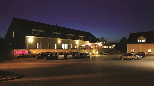 Equitana Hotel Resort, Martinice 1, Březnice