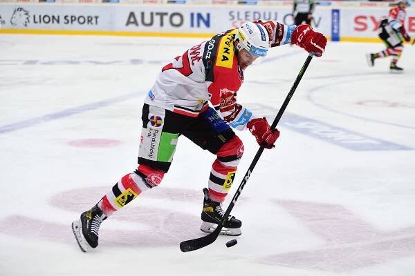 HC DYNAMO PARDUBICE – Matej Paulovič – posila od rivala