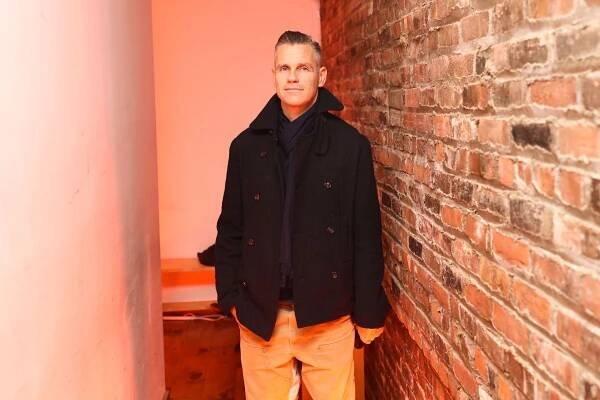 James Scully obvinil módní dům Balenciaga z krutého zacházení s modelkami | Moda.cz